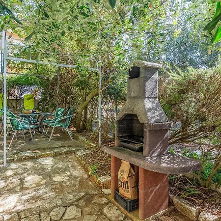 Holiday home In Pula With Kitchen Pula